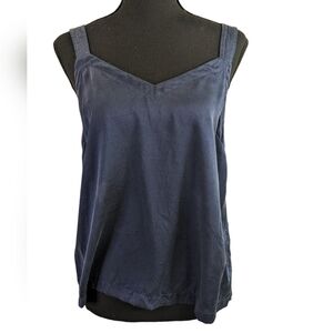 Floreat silk tank top button back. Size Small navy blue, closet staple feminine